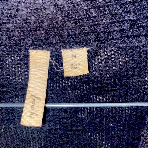 Frenchi button sweater - Picture 2 of 2